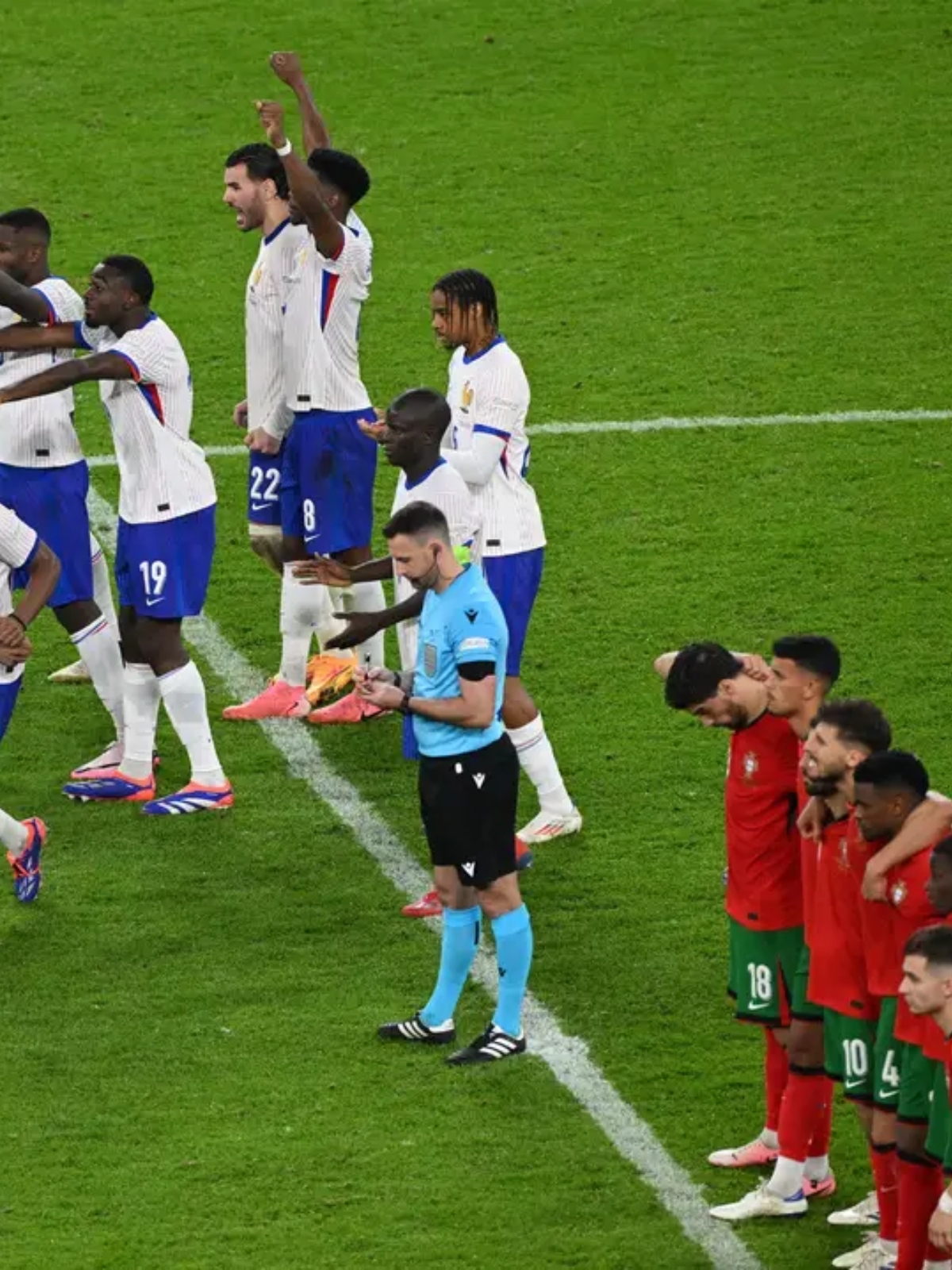 德国队险胜葡萄牙队，波尔关键制胜