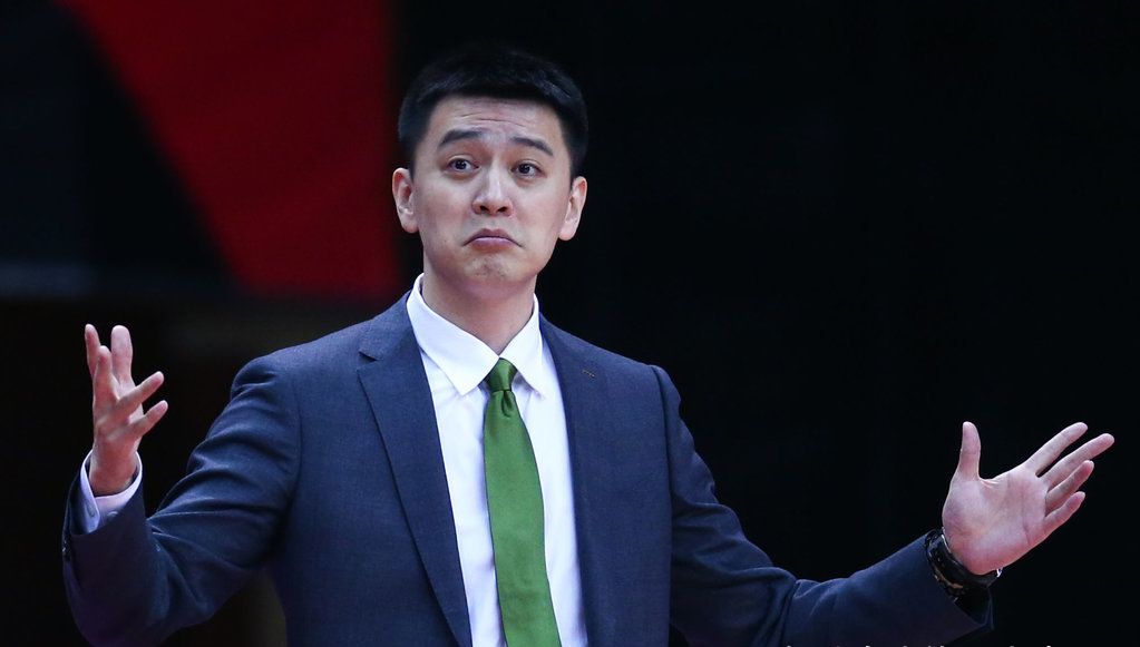 浙江队轻取鹈鹕，孙铭徽惊艳四座