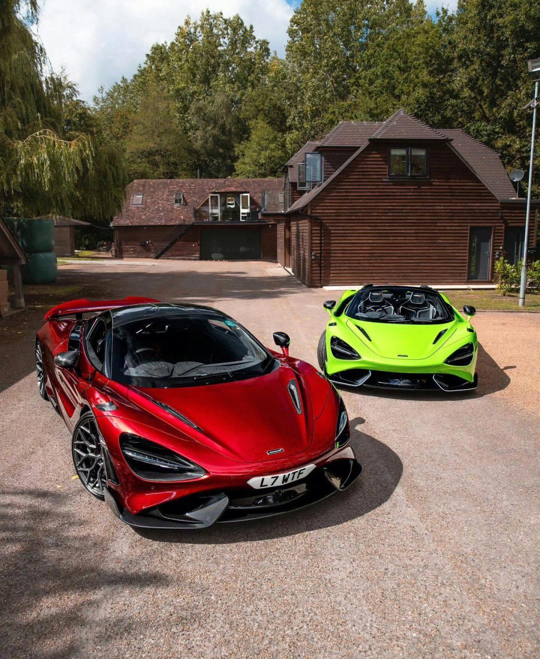 阿斯顿马丁碾压迈凯伦，维斯塔潘扛起全队