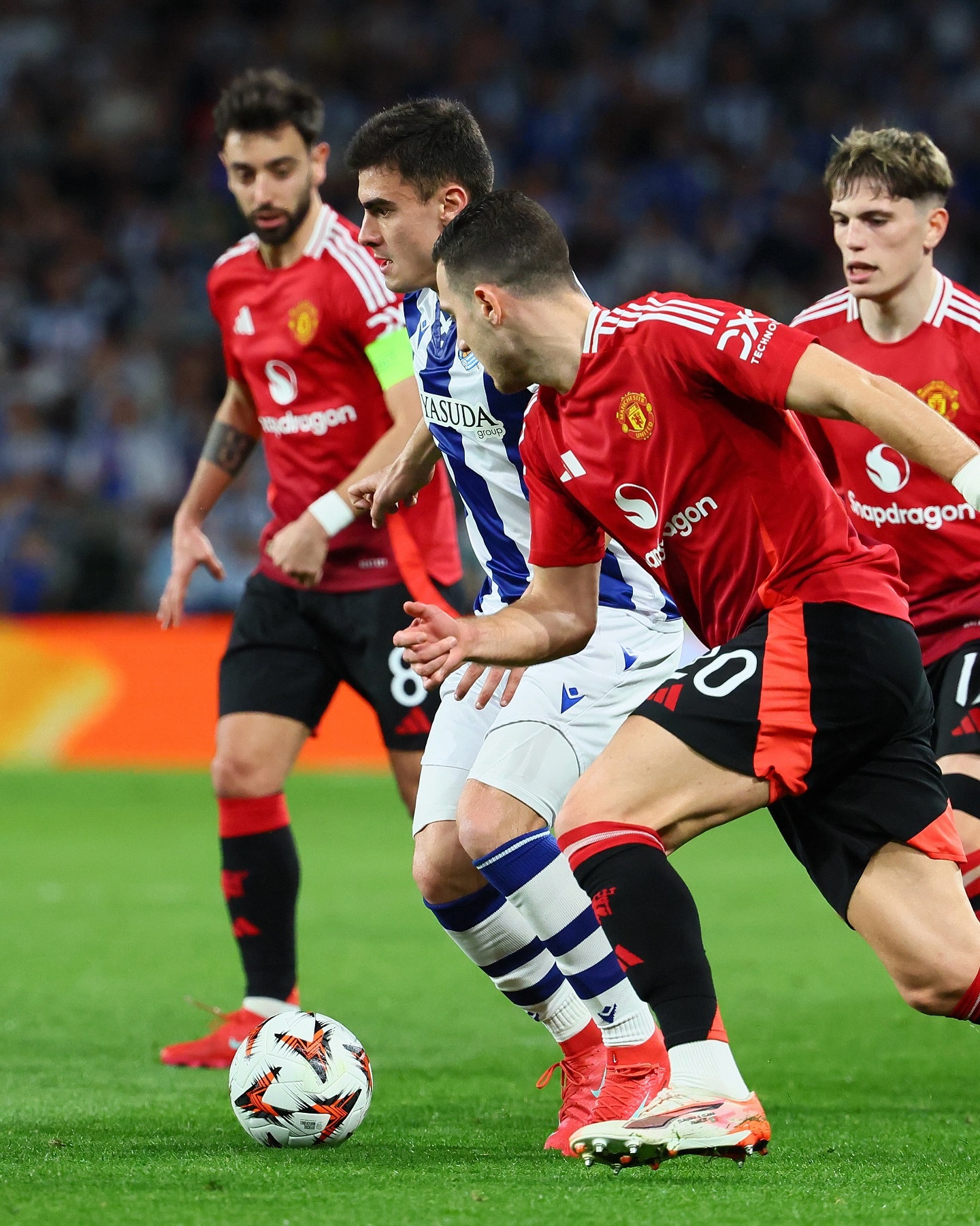 曼联鏖战奥地利，戈麦斯高光表现