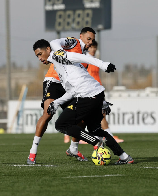 克罗地亚轻取瑞士，贝林厄姆点燃赛场