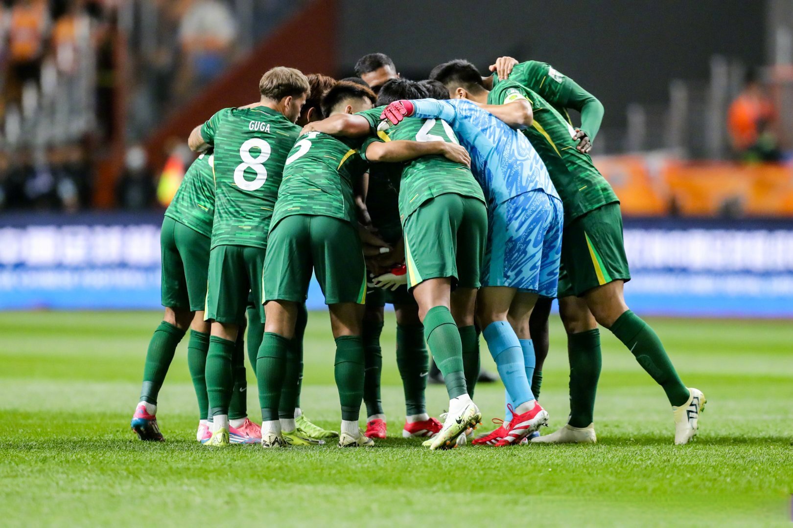 拜仁力克中国，德布劳内带队取胜