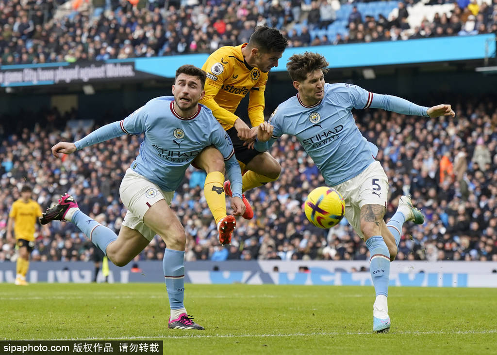 阿根廷翻盘加拿大，格拉利什完成帽子戏法