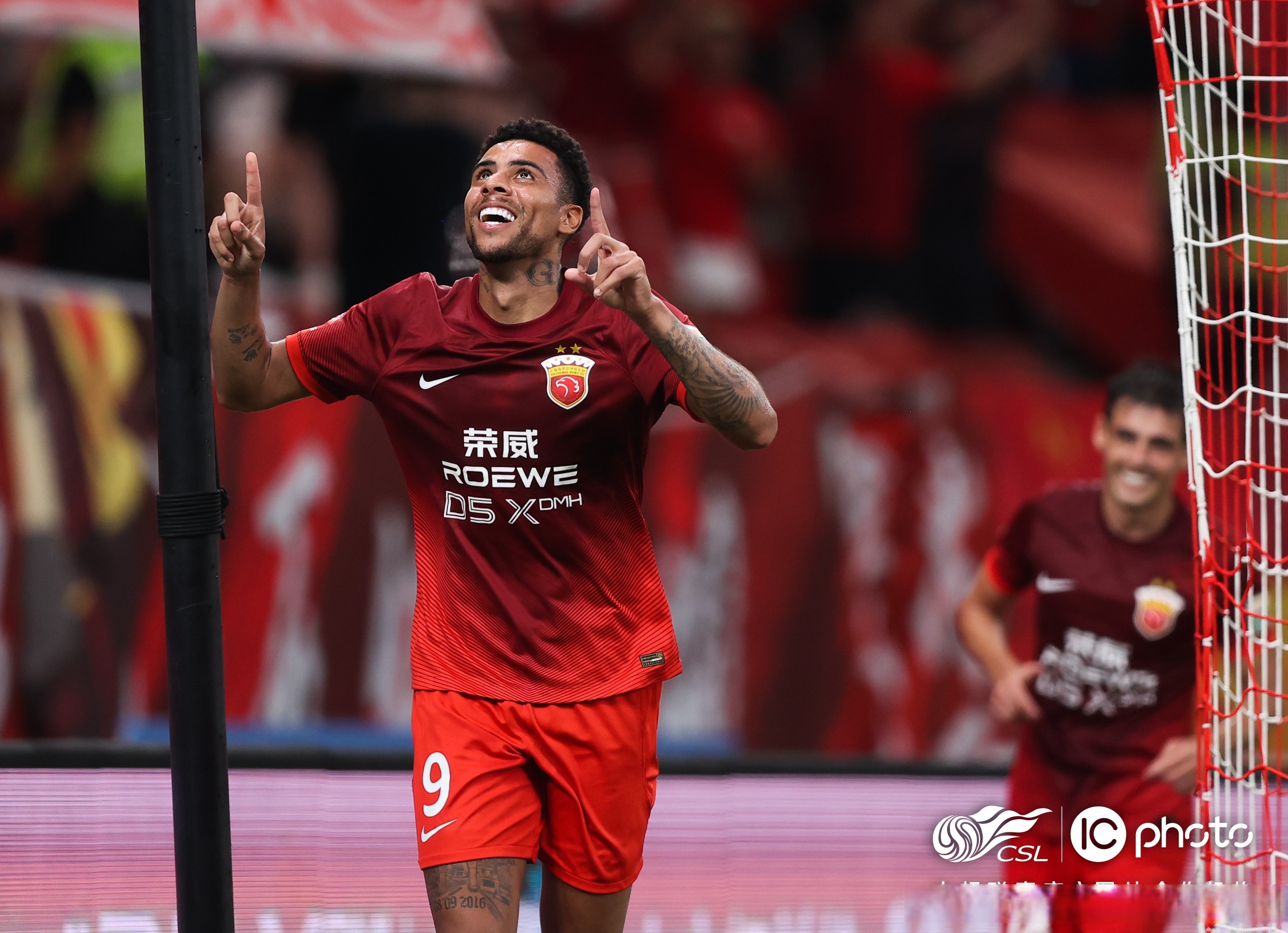 巴塞罗那主帅勇言斗志，赢得众志成城