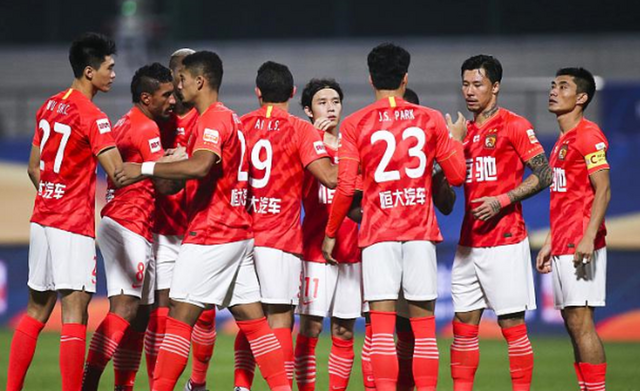 建业主场战平苏宁，积分不变