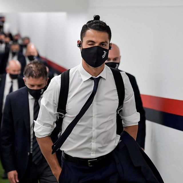 意甲球队名宿回归训练场，传授经验指导