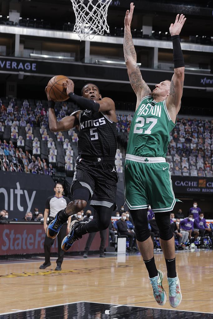 澳大利亚男篮横扫凯尔特人B队,福克斯制霸全场 澳大利亚男篮横扫凯尔特人B队,福克斯制霸全场