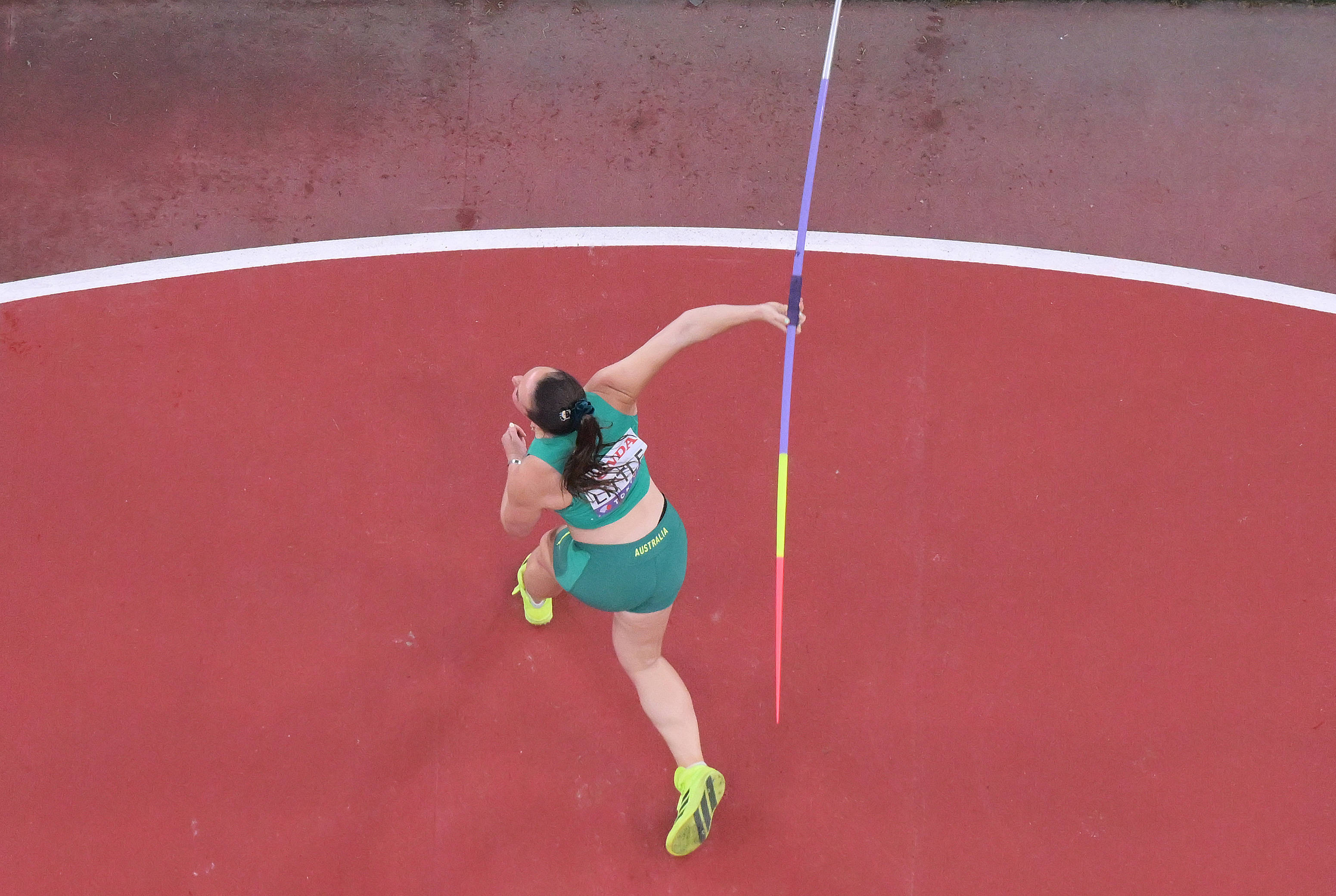 厄瓜多尔田径选手冲刺全力，斩获好成绩