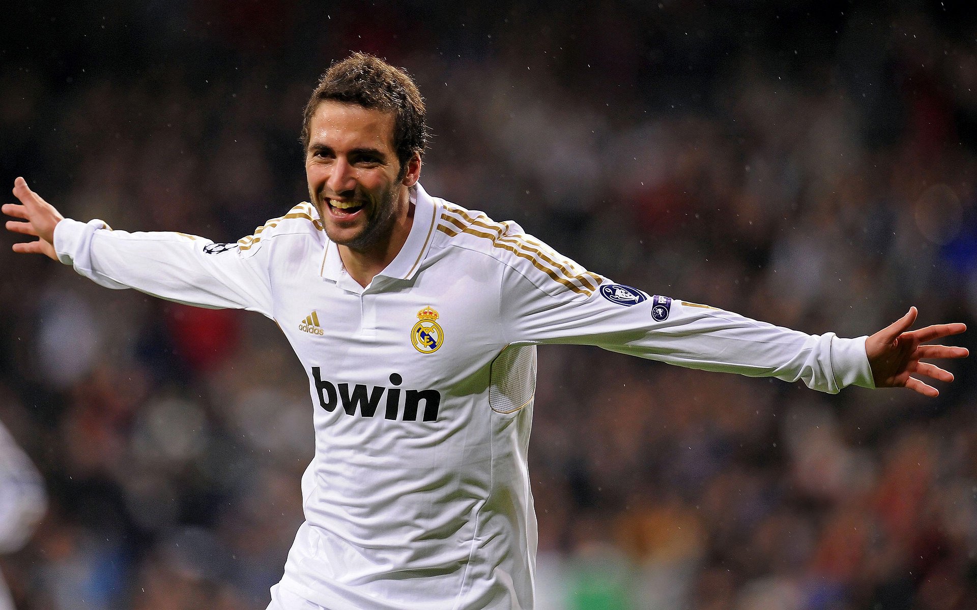 东决关键战之夜,拉梅洛·鲍尔连续得分狂潮,一己之力拉开胜负差距